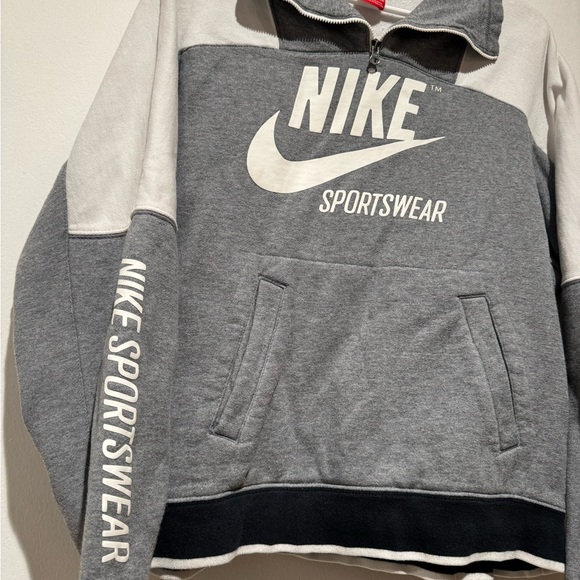 Vintage Nike Sportswear Sweater - Picture 4 of 4